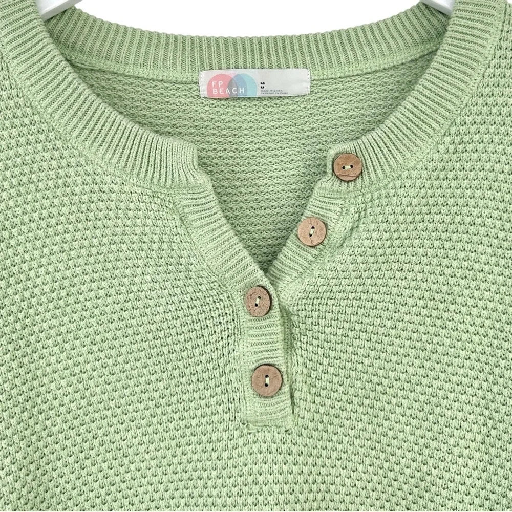 Free People FP Beach Hailee Sweater - Green Waffle Knit Slouchy Henley Top sz M - Picture 7 of 12